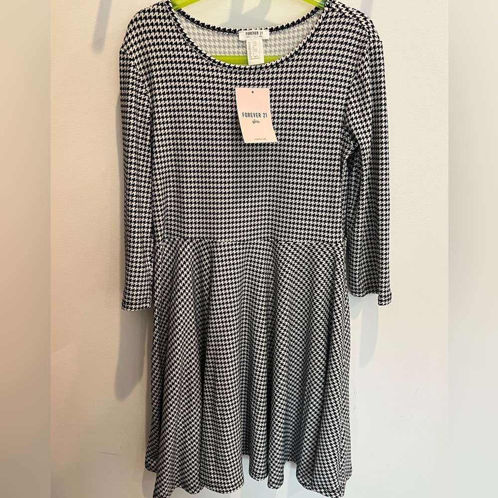 NWT Forever 21 Girls Monochrome Houndstooth Top